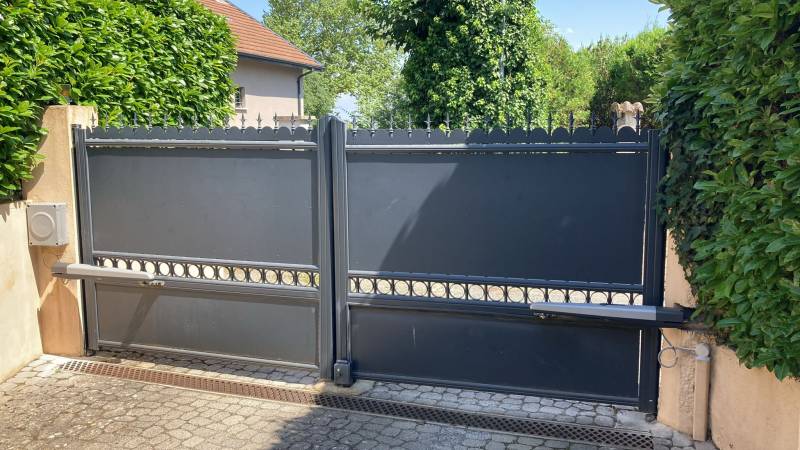 Motorisation portail battants Nice Toona a villefranche sur Saône